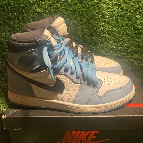 Jordan 1 UNC